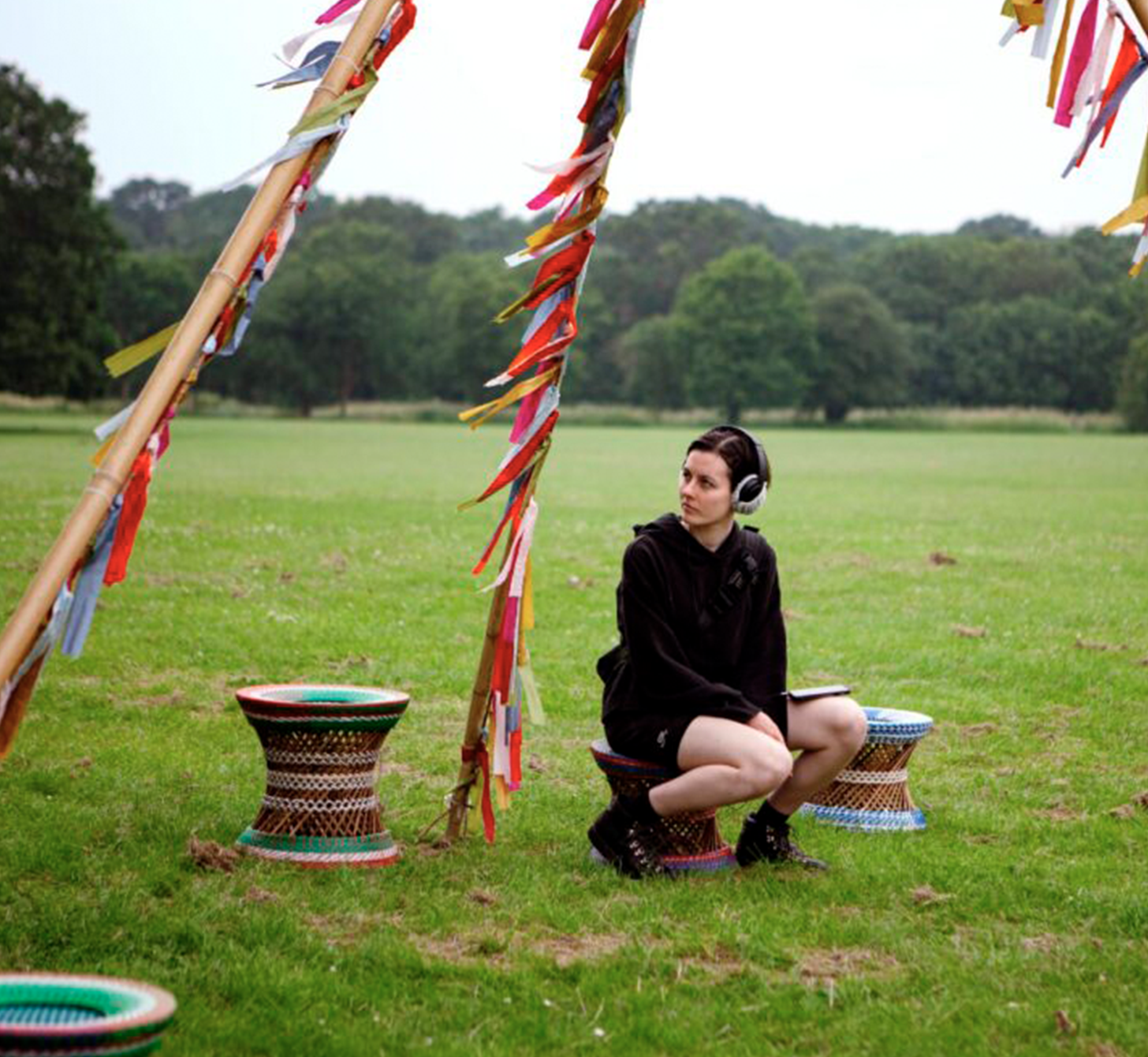 woman-listening-to-planted-symphony-mockup
