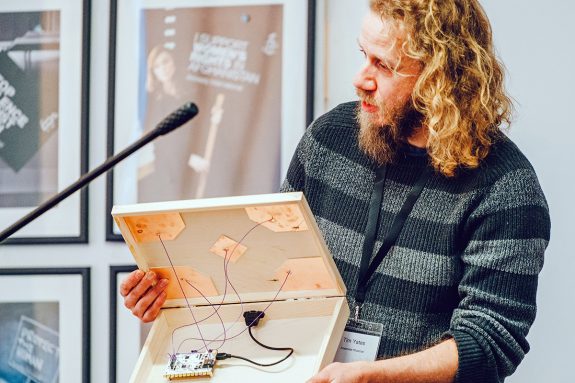 Tim-Yates-presenting-at-WAMM-575×383-1